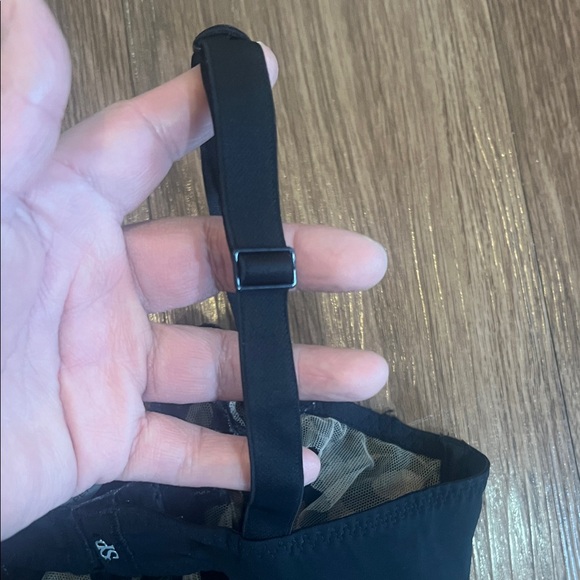 Simone Perele Black and Nude Lace Bra - Picture 6 of 12